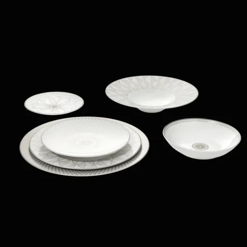 Porcelain Large Rim Plate Platinum Finish