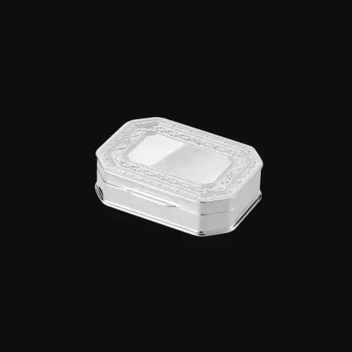 Silver-Plated Cut Edges Trinket box